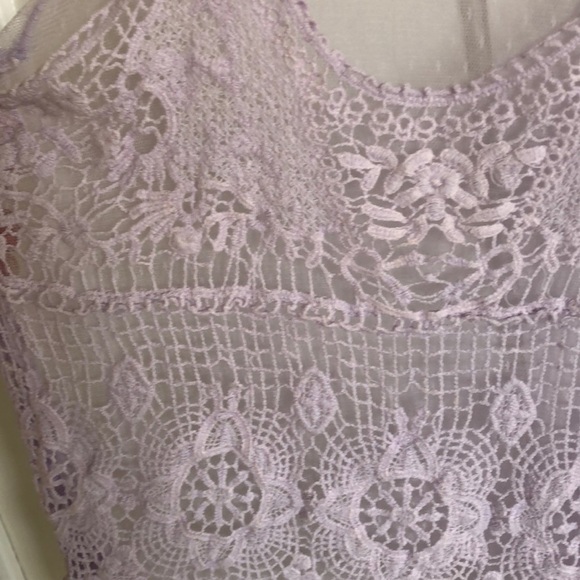 Bohemian Lace Tank - Picture 2 of 3